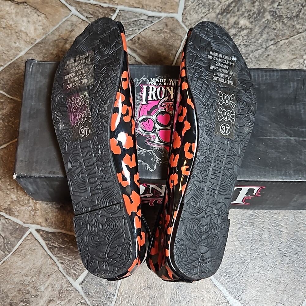 New in Box Iron Fist Raw Power Peep Toe Flats Sz 6 - Picture 8 of 11